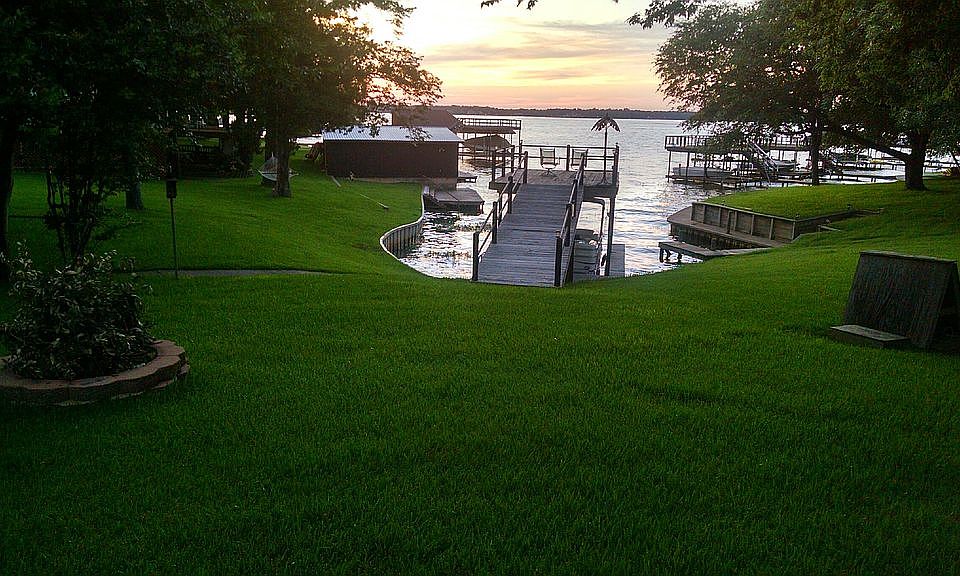 1st image of 79 Shoreline Dr