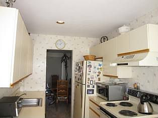5th image of 100-43 Baker Ct Unit 43