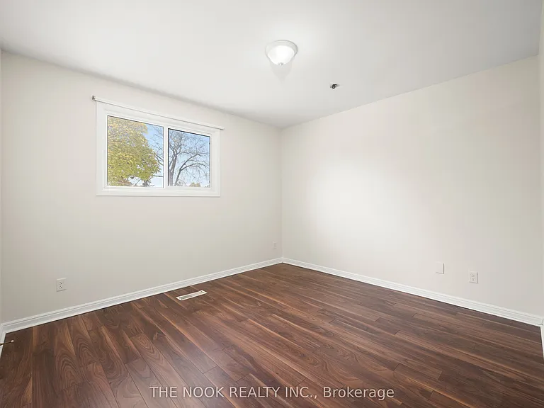 948 Simcoe St N #A — Photo 25