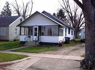 410 S 4th St, Sturgis, MI
