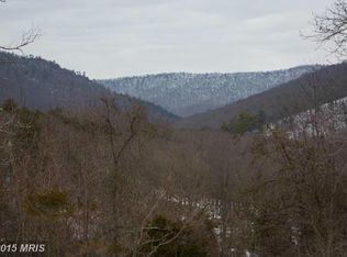 206 Pine Dr, Mathias, WV 26812