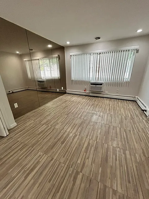 2 bed, $2,200 — Photo 3