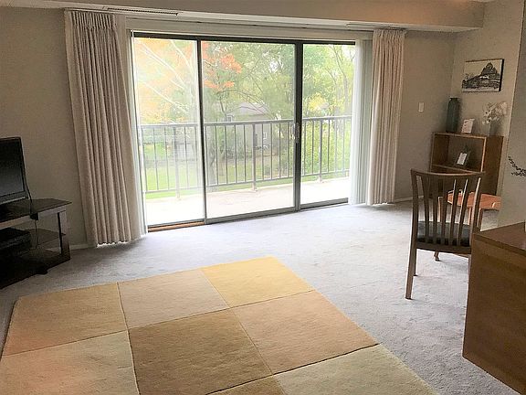 2nd image of 111 S Baybrook Dr Unit 411