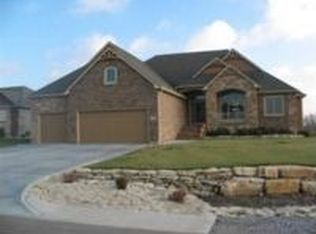 1624 Fallbrook, Valley Center, KS 67147