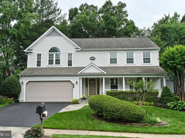 13715 Springstone Dr, Clifton, VA 20124