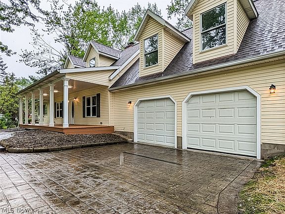 2nd image of 861 Mishler Rd