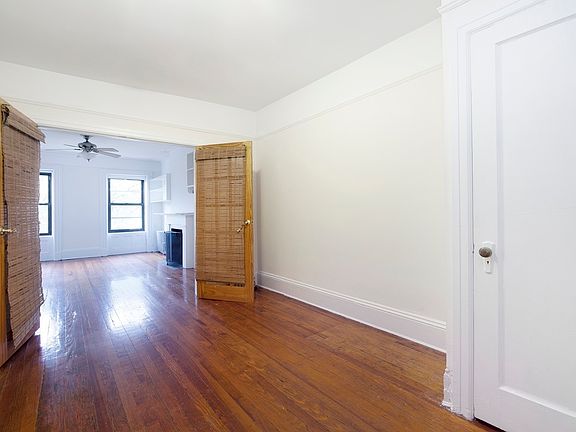 3rd image of 252 Wyckoff St APT 4L