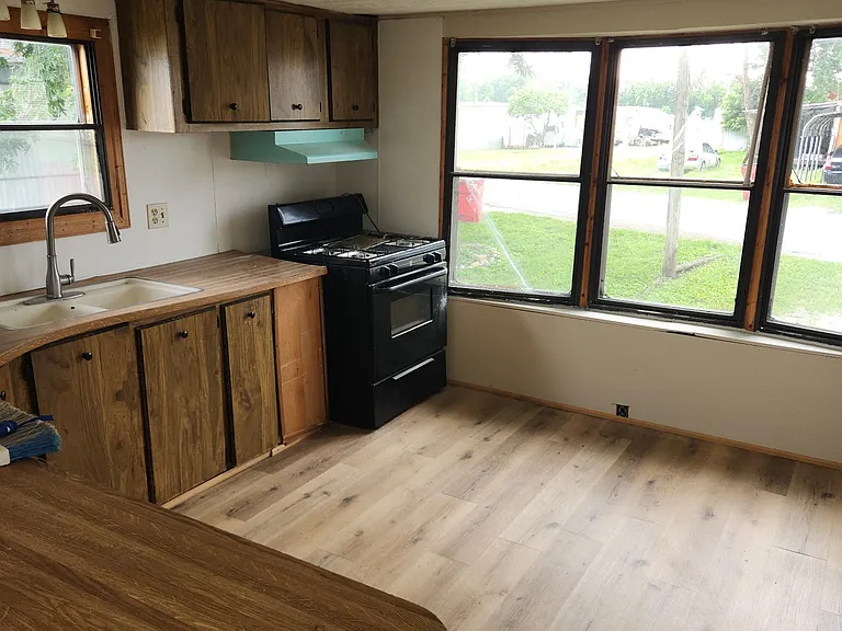 3907 Halfpap Ln — Photo 2