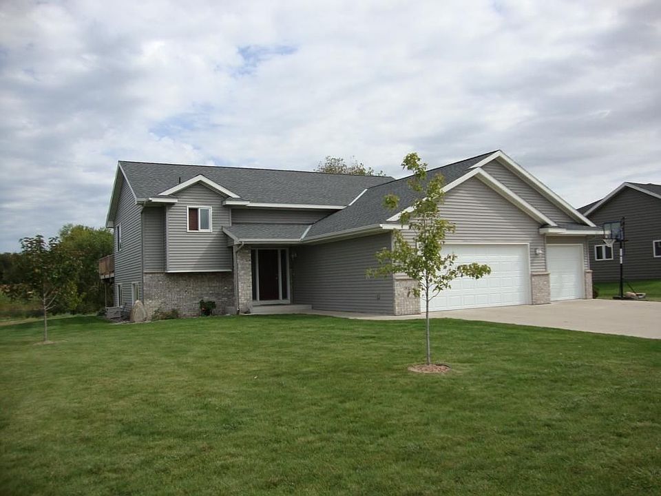 1st image of 900 Cottonwood Ave