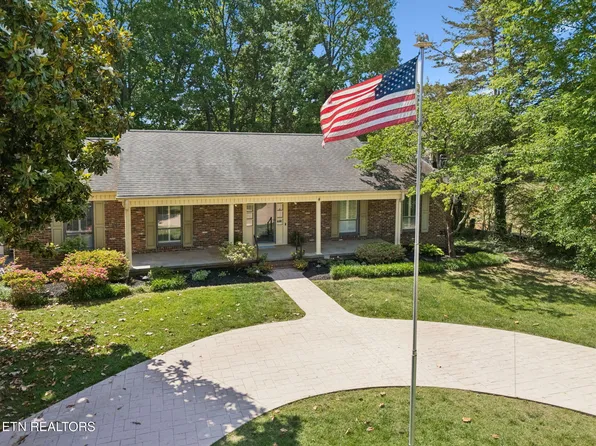8800 Rushmore Dr, Knoxville, TN 37923