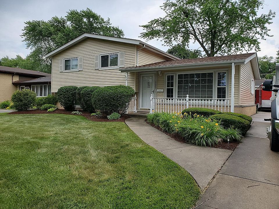 1st image of 123 David Dr