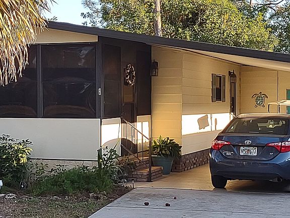2nd image of 10242 Lakewood Shores Cir #4R