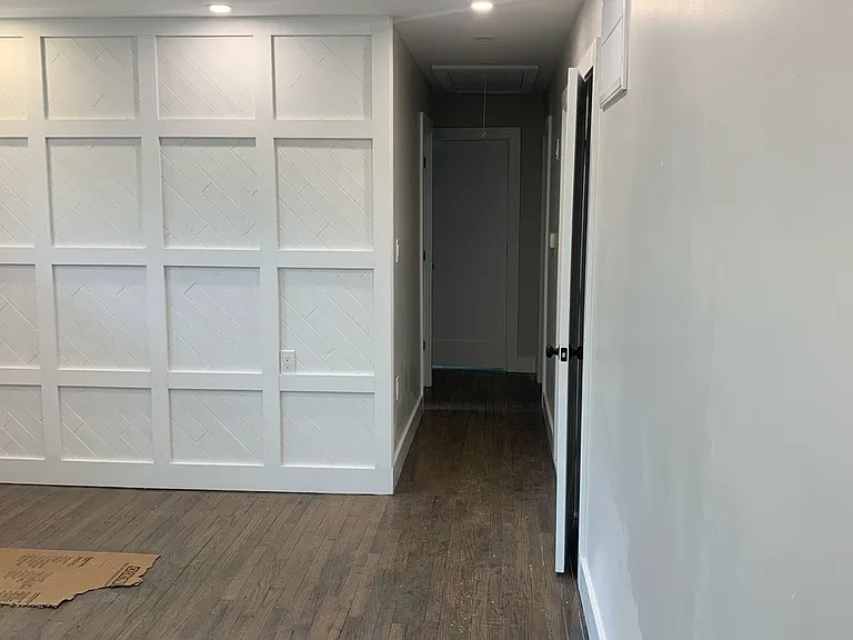 1404 Marshall St — Photo 13