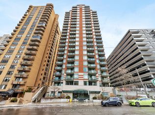 570 Laurier Ave W #604, Ottawa, ON K1R 1C8