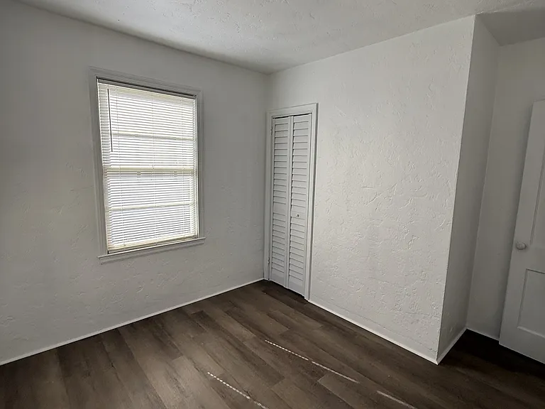 656 NE Lake Dr — Photo 12