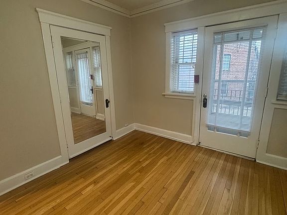 3rd image of 3301 Dewey Ave APT 5