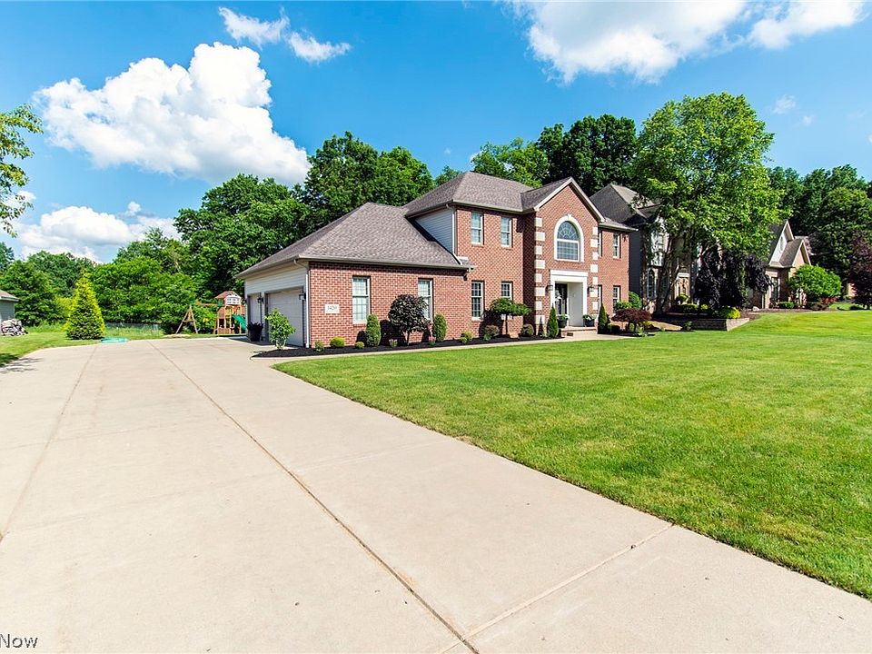 1420 Fox Den Trl, Canfield, OH 44406 Zillow