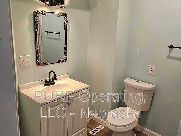3901 Curtis Ave — Photo 17