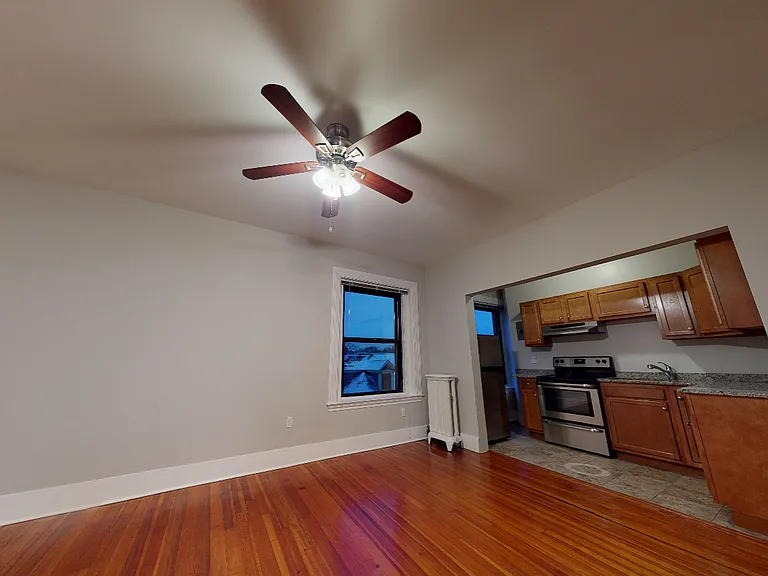 33 Longwood Ave #1 — Photo 2