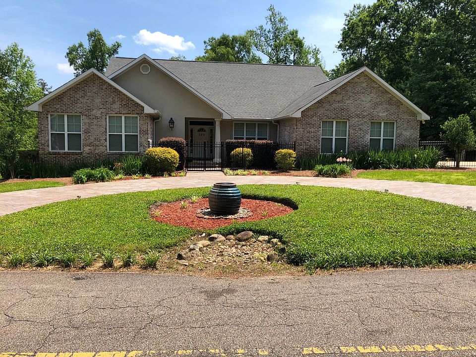 1st image of 120 Oakwood Dr