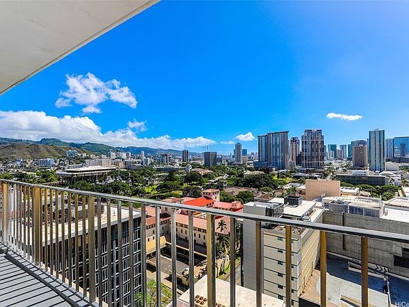 4th image of 225 Queen St APT 20D