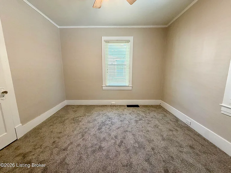 1104 Barret Ave — Photo 6
