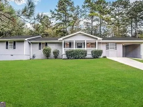 659 Country Club Rd, Newnan, GA 30263