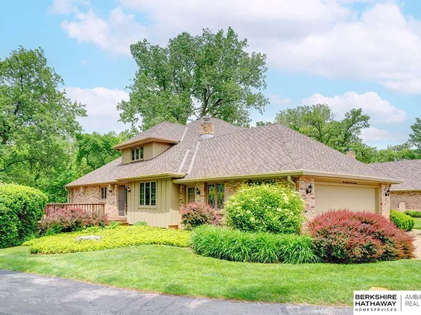 11120 Pine Plz, Omaha, NE 68144
