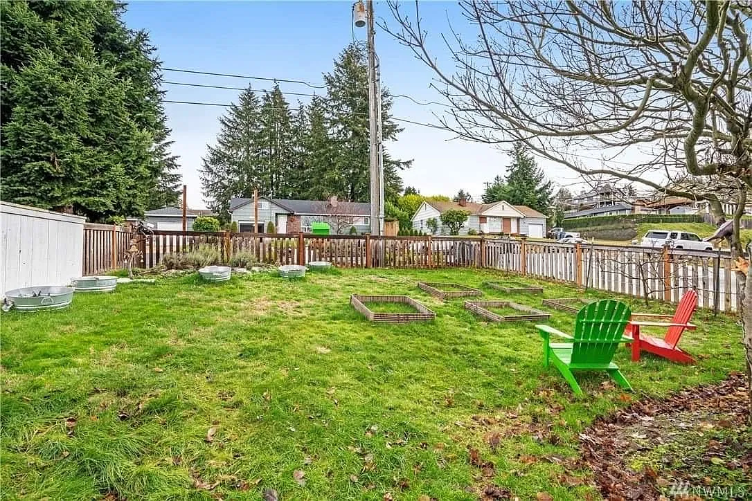2740 Sylvan Dr W — Photo 3