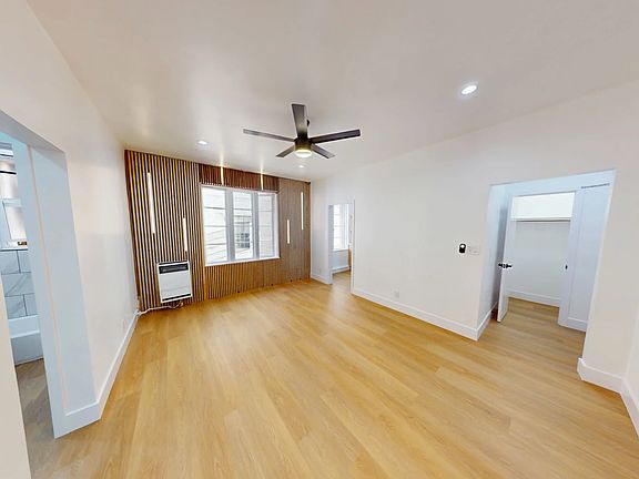 4th image of 525 S Gramercy Pl APT 324