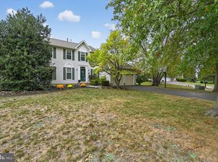12 Westbury Ct, Robbinsville, NJ 08691