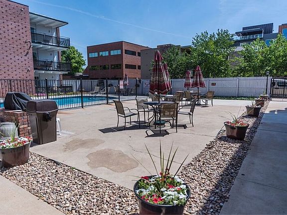 5th image of 257 N Pearl St APT 204
