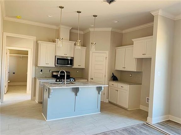 3rd image of 219 Aston Ln