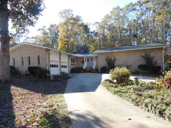 121 Abernathy Dr, Gaffney, SC 29341