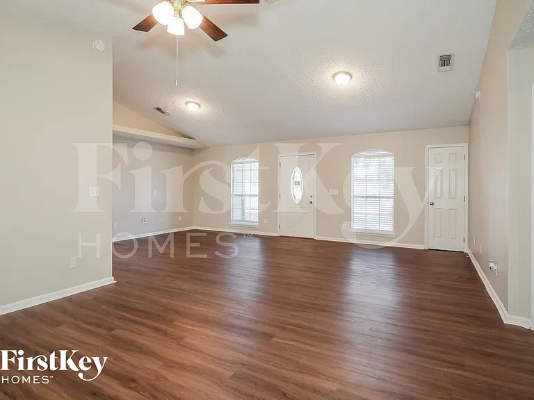 11577 Twin Oaks Trl — Photo 4