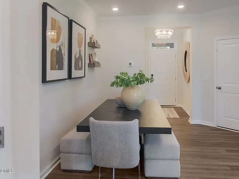 152 Velvet Ridge Way — Photo 2