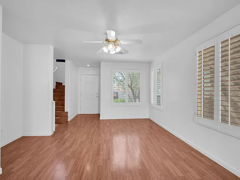 2446 El Valle St — Photo 12