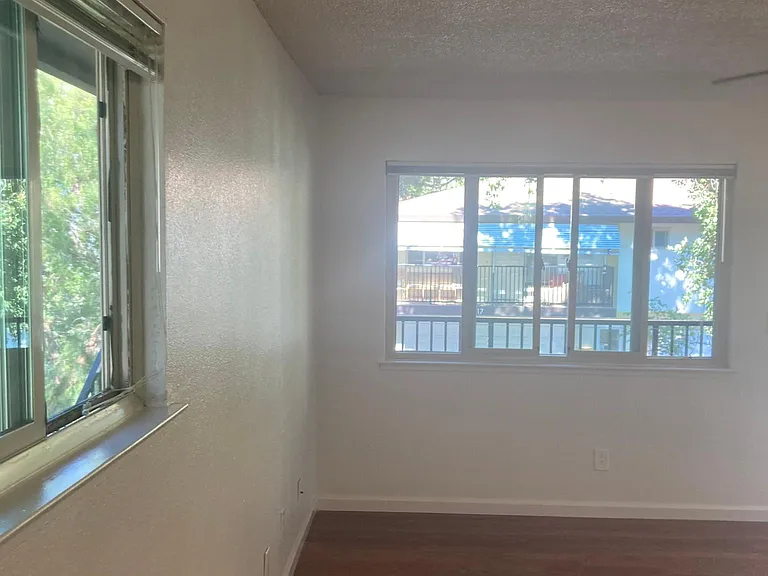 2912 Pole Line Rd #4 — Photo 5