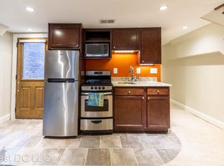 216 12th St SE UNIT B, Washington, DC 20003