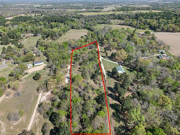3rd image of 142 Sandy Ln