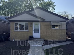 7732 S Lotus Ave, Burbank, IL 60459