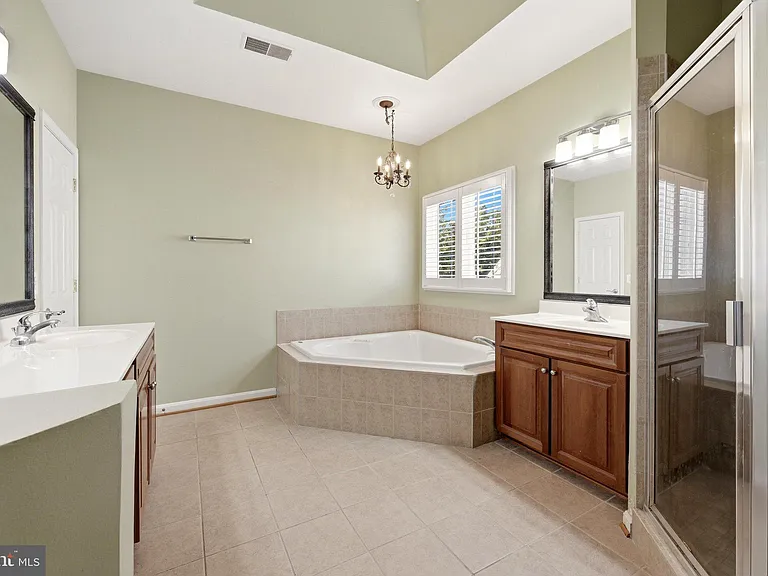 43725 Red House Dr — Photo 32