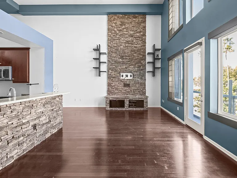 1901 S Victoria Ave #201 — Photo 10