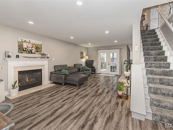 3rd image of 1208 Flintshire Ln