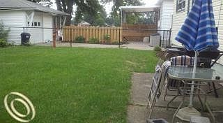 3rd image of 17507 Eastland St