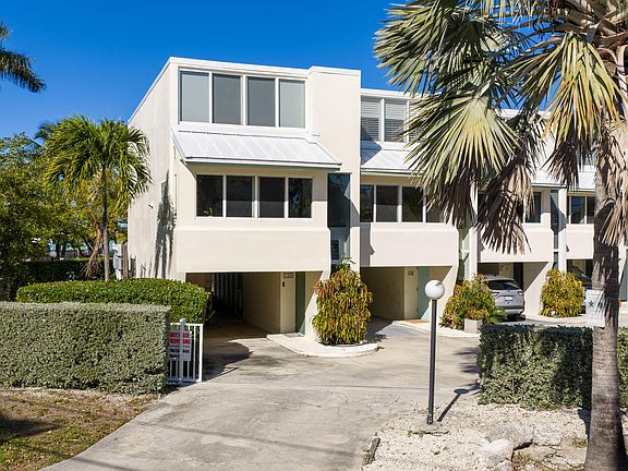 2nd image of 109 Costa Bravo Dr