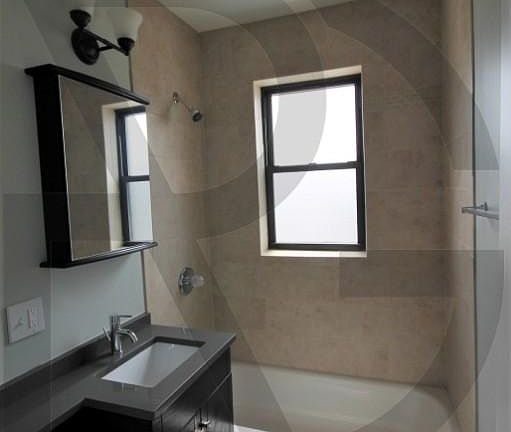 4th image of 4546 N Damen Ave #4546104