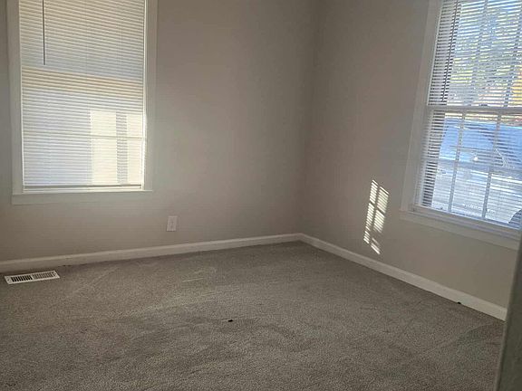 5th image of 304 N Watauga Ave