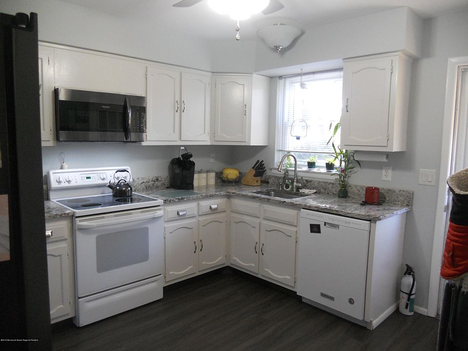 1st image of 38B Moccasin Dr