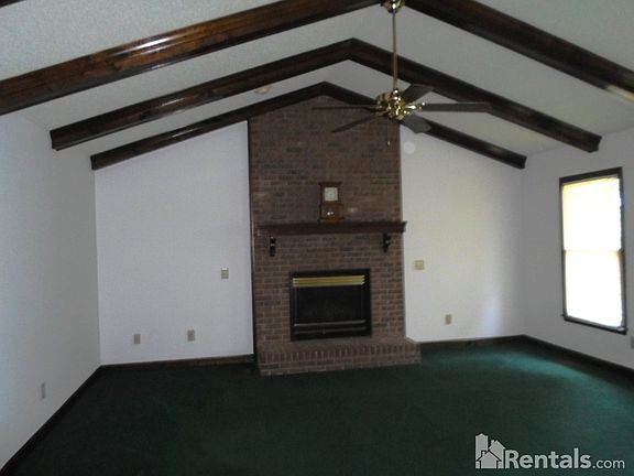 4th image of 160 Creekside Dr